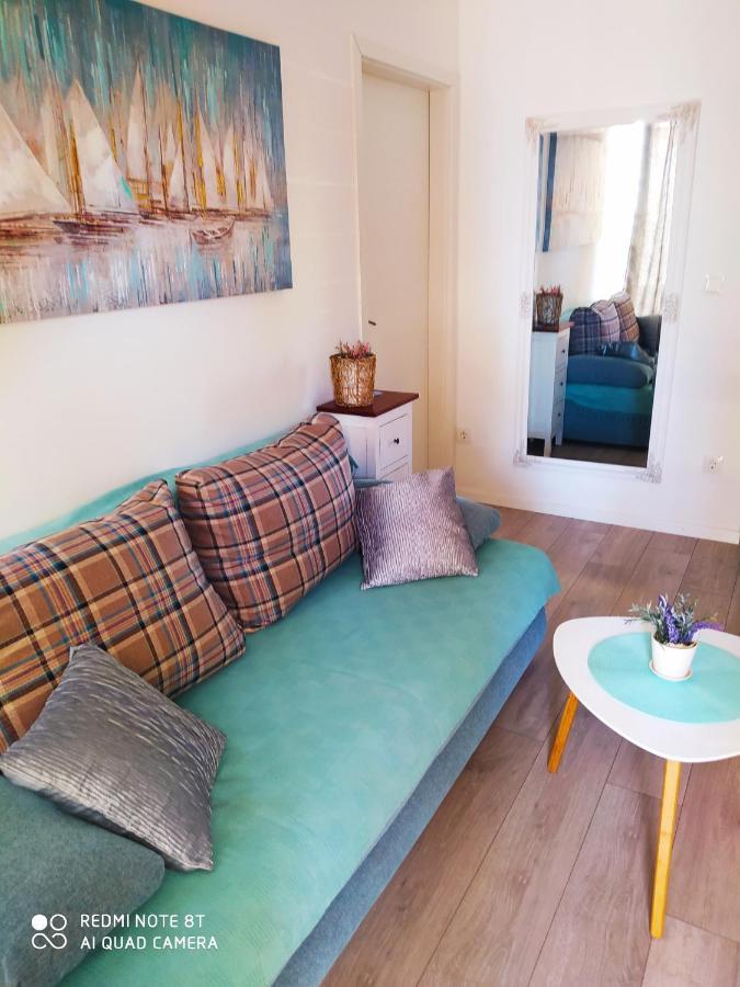 Apartmani Ana Vir Buitenkant foto