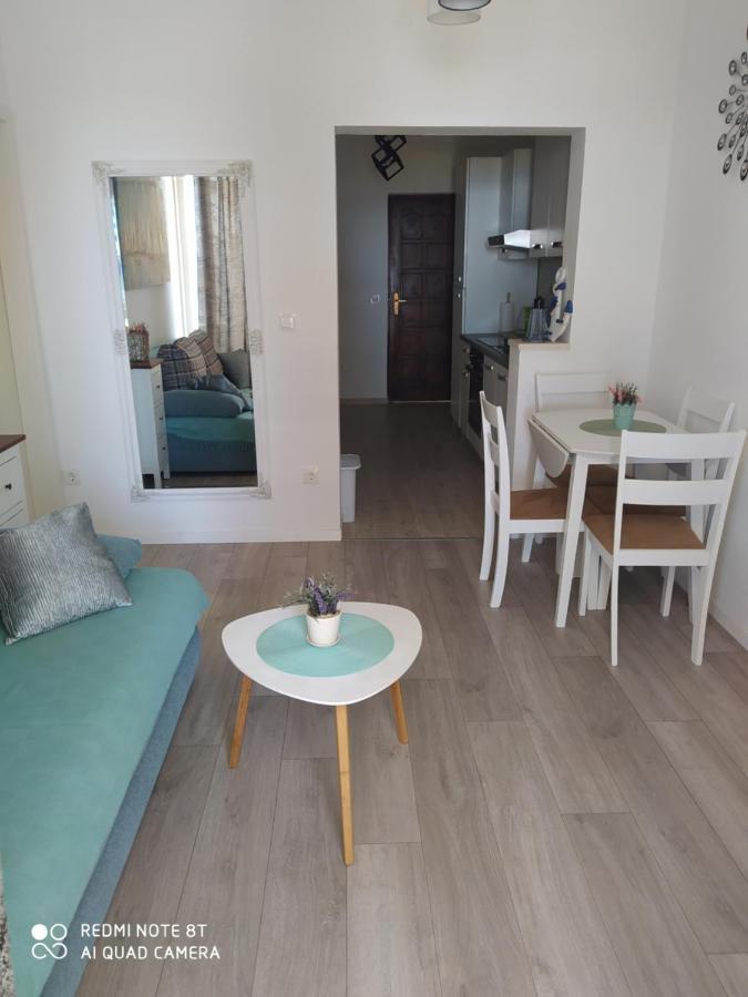 Apartmani Ana Vir Buitenkant foto